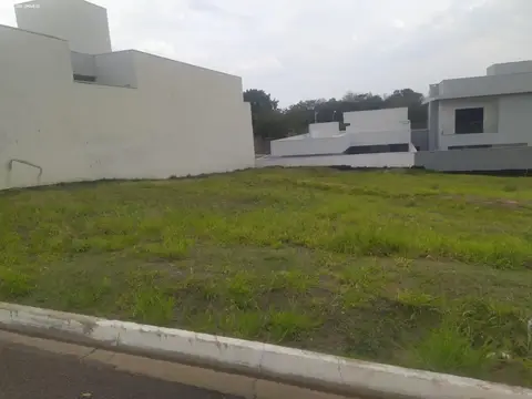 Terreno em Condomínio para Venda em Presidente Prudente, Residencial Jatobá