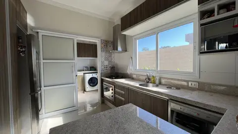 Casa excelente em Condomínio Fechado