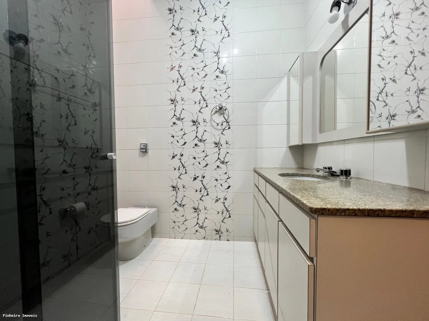 Casa para Venda em Presidente Prudente, Jardim Aviação, 4 dormitórios, 1 suíte, 4 banheiros, 3 vagas — foto 7