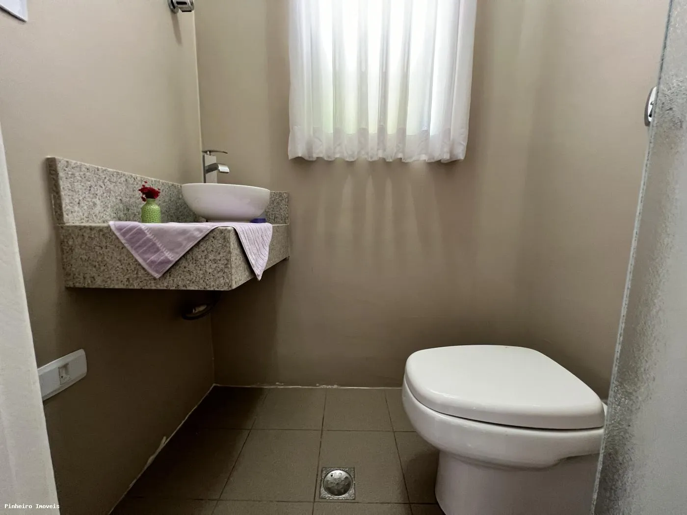 Casa para Venda em Presidente Prudente, Vila Ocidental, 3 dormitórios, 1 suíte, 3 banheiros, 6 vagas — foto 2