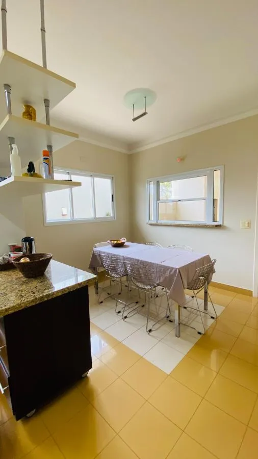 Casa para Venda em Presidente Prudente, Parque Higienópolis, 3 dormitórios, 2 suítes, 4 banheiros, 3 vagas — foto 2