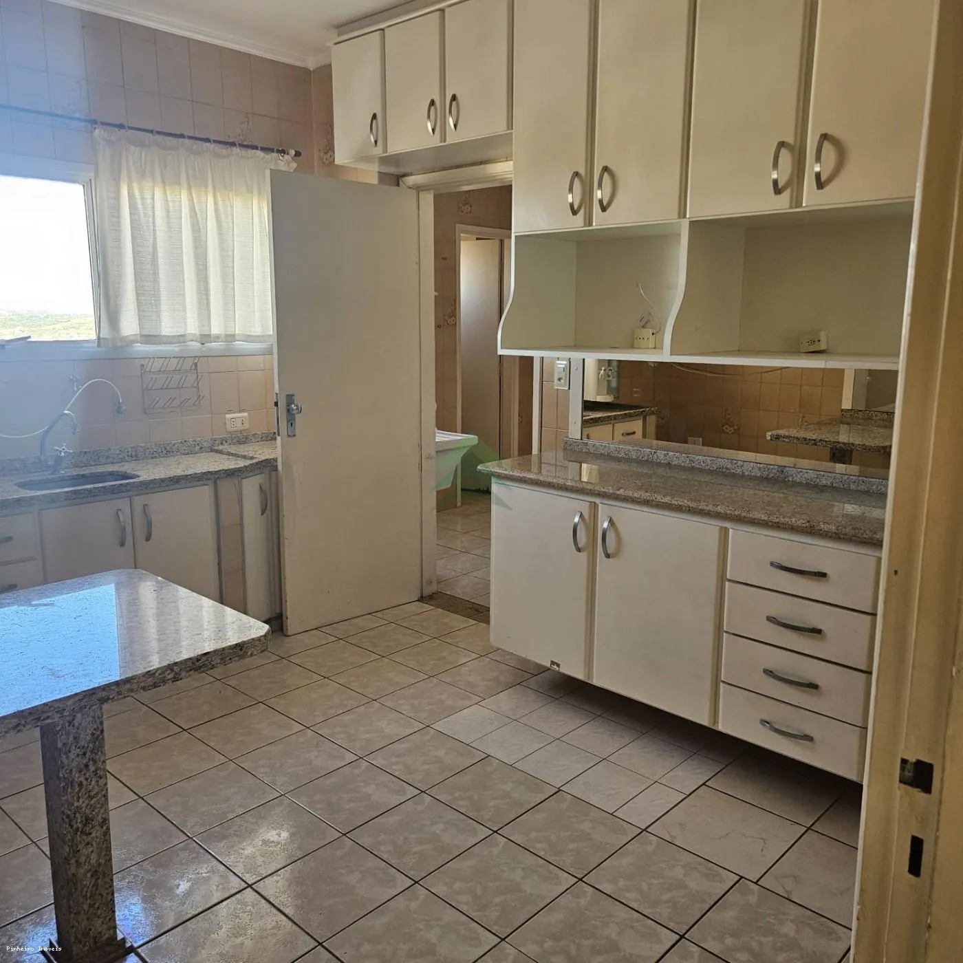 Apartamento para Venda em Presidente Prudente, Jardim Paulistano, 3 dormitórios, 1 suíte, 3 banheiros, 1 vaga — foto 2