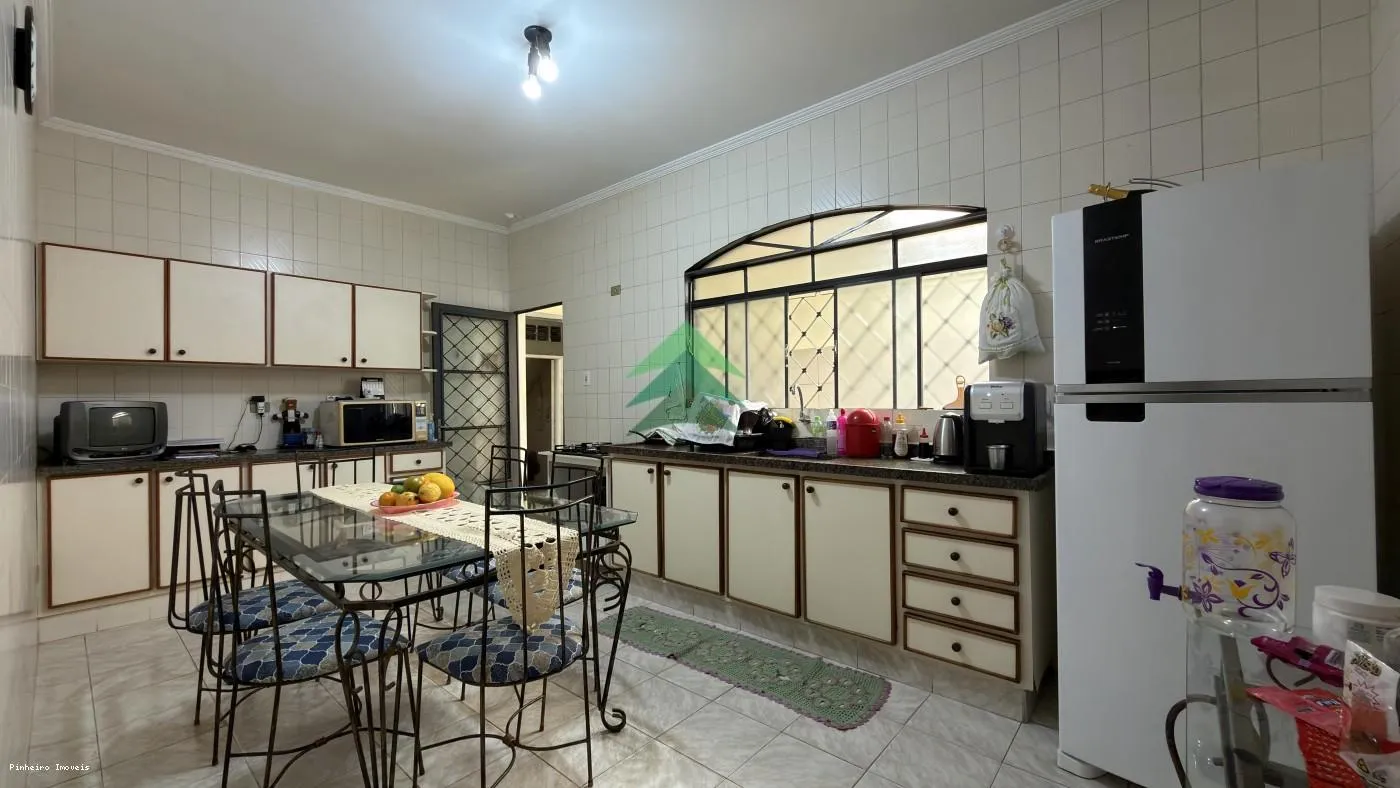 Casa excelente proximo Avenida - Oportunidade Única! — foto 2