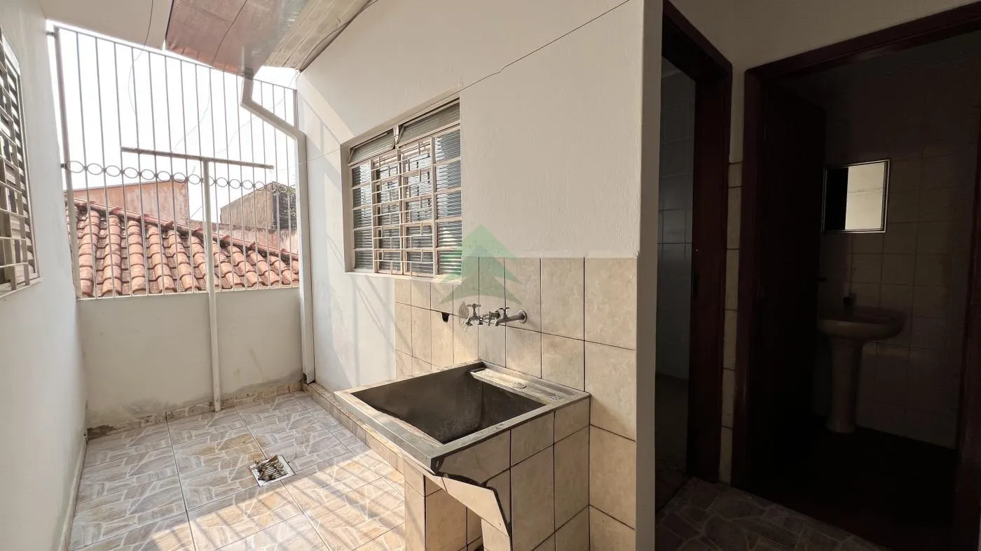 Casa para Venda em Presidente Prudente, Jardim Aviação, 3 dormitórios, 1 suíte, 5 banheiros, 3 vagas — foto 2