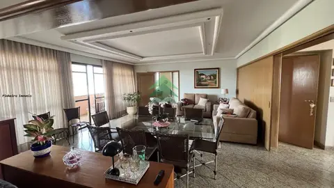 Amplo Apartamento no Centro de Presidente Prudente
