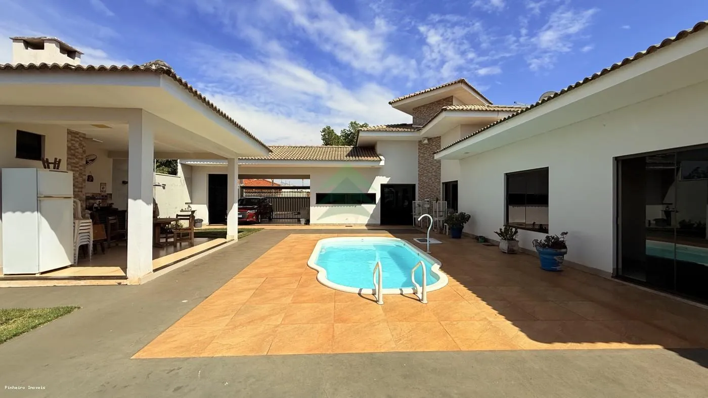Oportunidade Única: Casa com Piscina em Presidente Prudente — foto 2